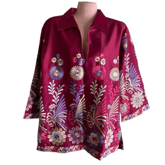 La Cita Tops - Vintage La Cita Tunic Blouse Shirt Women's Size Small Pink Embroidered Flowers